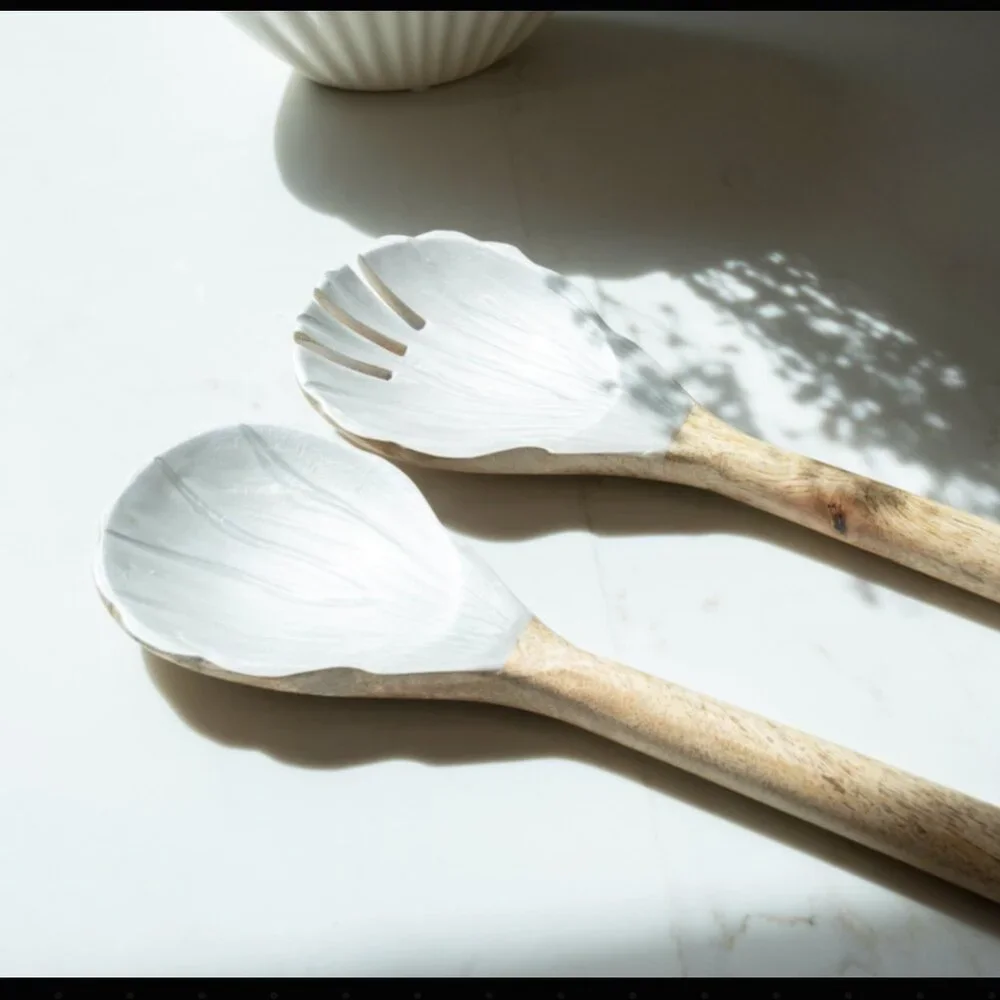 Beachly - The Shoreline Shell Serving Spoons (Set of 2) - Picture 2 of 4